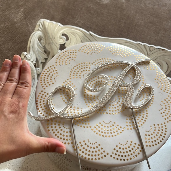 “R” Rhinestone & Silver Cake Topper - used once! Like new - Picture 3 of 5